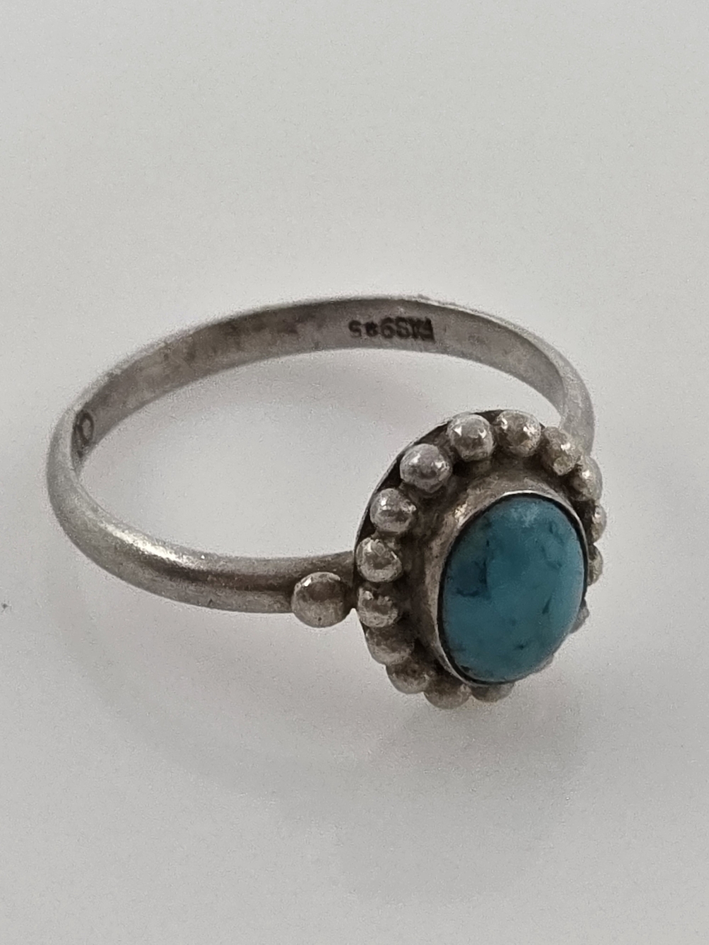 STERLING SILVER 925  SIZE 8
